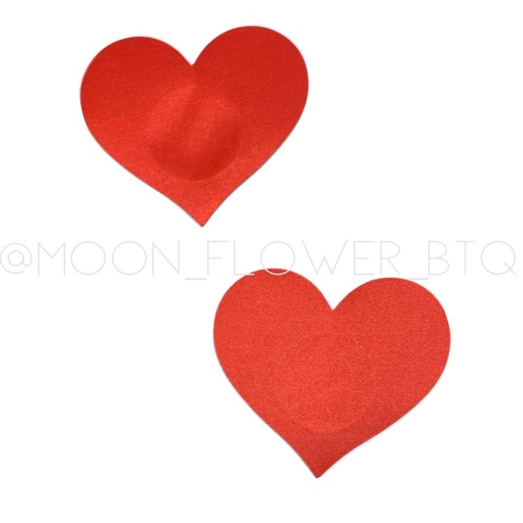 Red Heart Breast Petal Pasties Nipple Covers - Picture 3 of 10